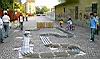 003-Eccola-accuratamente-protetto-il-fondo-pista....JPG