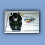 030-Da-Salvatore-e-Marco-UnOmaggioAdUnaMinid'eccezione-JohnPlayerSpecial-Driver-AyrtonSenna-03.jpg