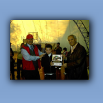 021-IlSignorRizzardi-Premia-Il-VincitoreDelCampionato-Gioco-e-Studio2008-Cat-L&G-Andrea.jpg